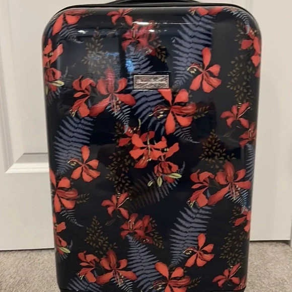 Tommy bahama suitcase 2025